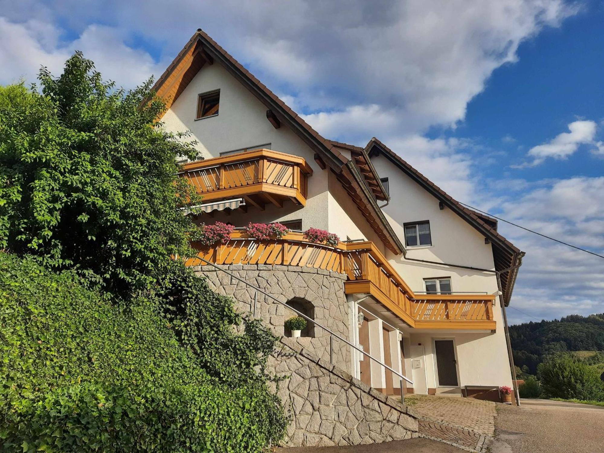 شقة Haus Am Schroffen Ottenhofen im Schwarzwald المظهر الخارجي الصورة