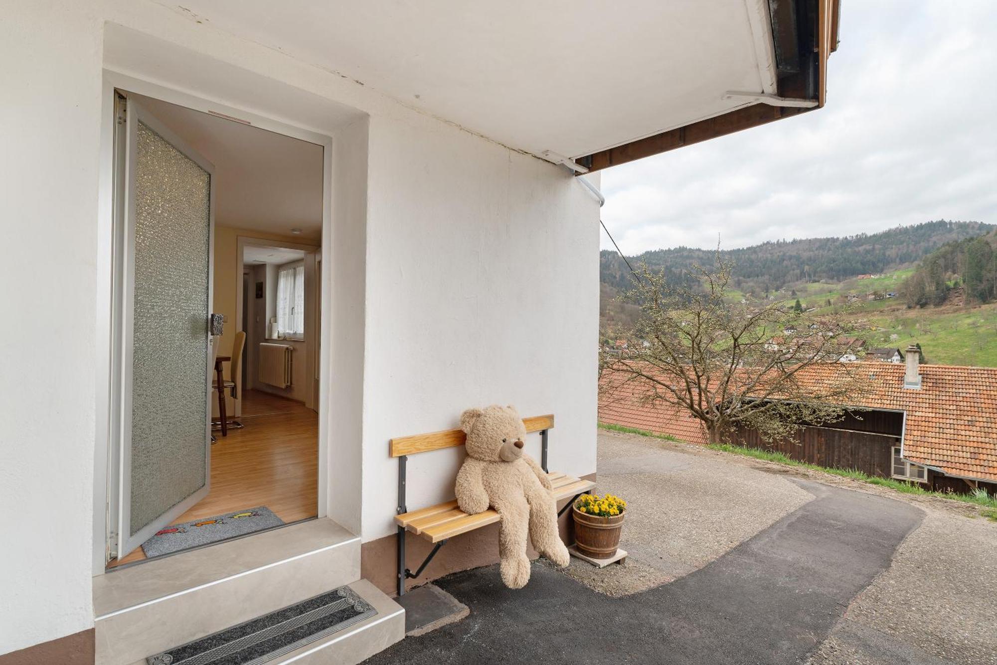 شقة Haus Am Schroffen Ottenhofen im Schwarzwald المظهر الخارجي الصورة