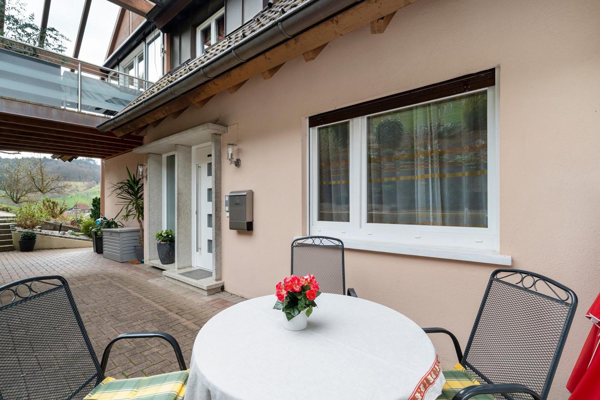 شقة Haus Am Schroffen Ottenhofen im Schwarzwald المظهر الخارجي الصورة